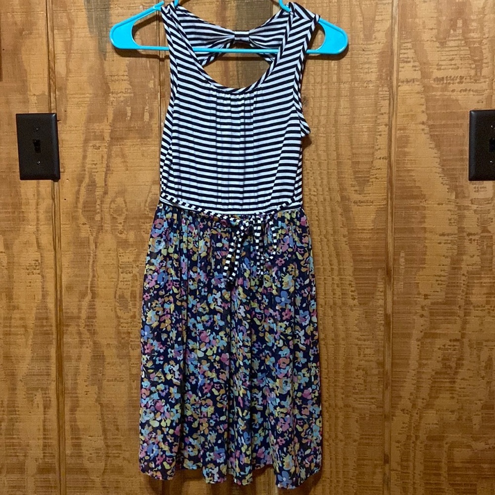Girls patterned dress